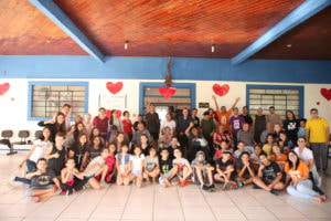 Read more about the article TEENS do Sonho Aproveitam a Tarde de Domingo para ir ao Asilo em Taubaté